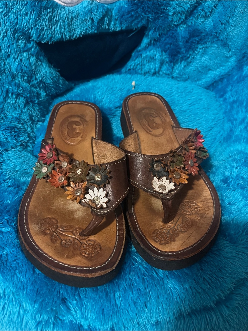 Women's Brown Leather Floral Toe-Post Sandals